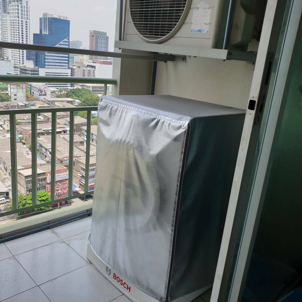 ให้เช่าคอนโด ลุมพินี เพลส พระราม 4-กล้วยน้ำไท 28 ตร. ม. 1 ห้องนอน เช่า 12,000 บ/ด