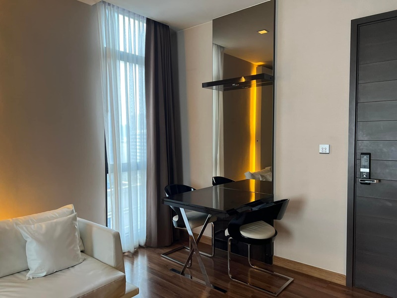 ให้เช่า/ขาย คอนโด ไอวี่ แอมพิโอ พื้นที่ 33.82 ตร.ม. สตูดิโอ ให้เช่า 18,000 บ/ด ขาย 5.3 ล.