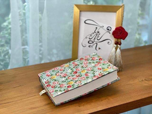 ปกผ้าเคลือบกันน้ำ พื้นเขียว ลายกุหลาบป่า ขนาด 8" ( Pocket Book )