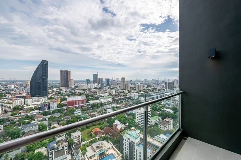 ขายคอนโด บีทนิค สุขุมวิท 32 พื้นที่ 103 ตรม. 2 ห้องนอน ขาย 34.9 ล้านบาท