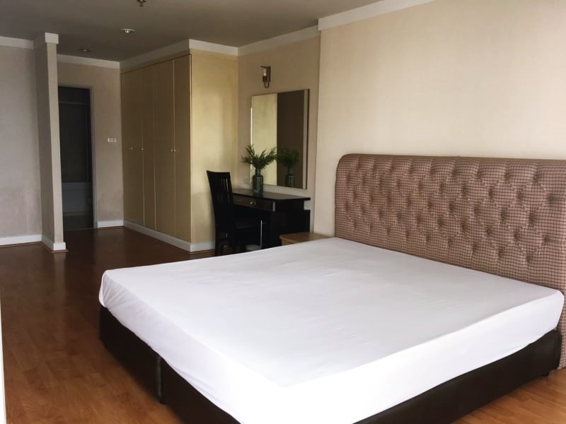 ให้เช่าคอนโด เดอะ วอเตอร์ฟอร์ด ไดมอนด์ สุขุมวิท 30/1 121 ตรม. 3 ห้องนอน 45,000 บ/ด