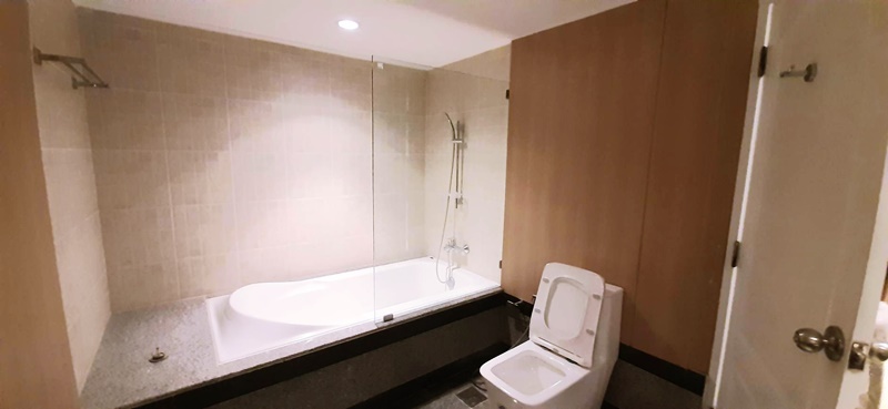 ขายคอนโด สเตท ทาวเวอร์ คอนโดมิเนียม 88.52 ตรม. 1 ห้องนอน ขาย 7.6 ล้านบาท