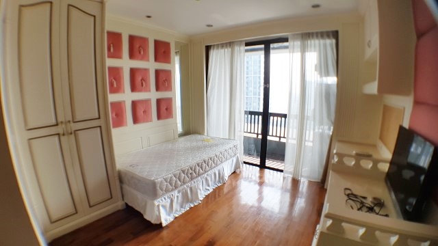 ให้เช่าคอนโด วิสต้า การ์เด้น พื้นที่ 247.74 ตรม. 4 ห้องนอน (เพนท์เฮ้าส์) เช่า 62,000 บ/ด