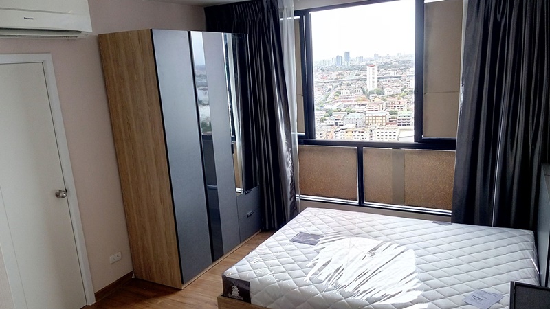 เช่าคอนโด เดอะ ทรี อินเตอร์เชนจ์ พื้นที่ 22 ตร.ม. สตูดิโอ เช่า 8,500 บาท/เดือน