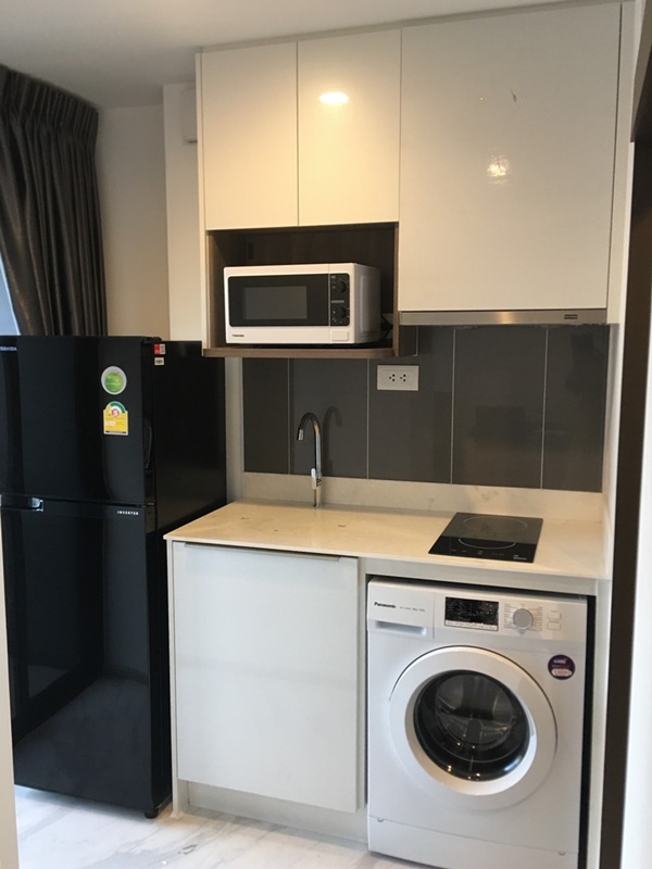 ขาย / เช่า คอนโด ไอดีโอ โมบิ อโศก พื้นที่ 25 ตร.ม. สตูดิโอ ขาย 5.3 ล้านบาท เช่า 16,000 บาท