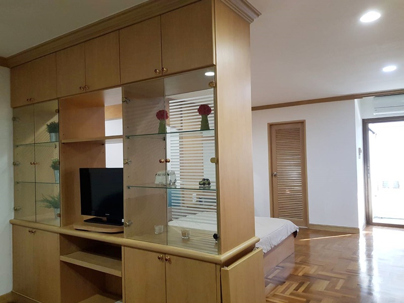 ขายคอนโด ริน เฮ้าส์ พื้นที่ 41 ตร.ม. ห้องสตูดิโอ ขาย 3.2 ล้านบาท