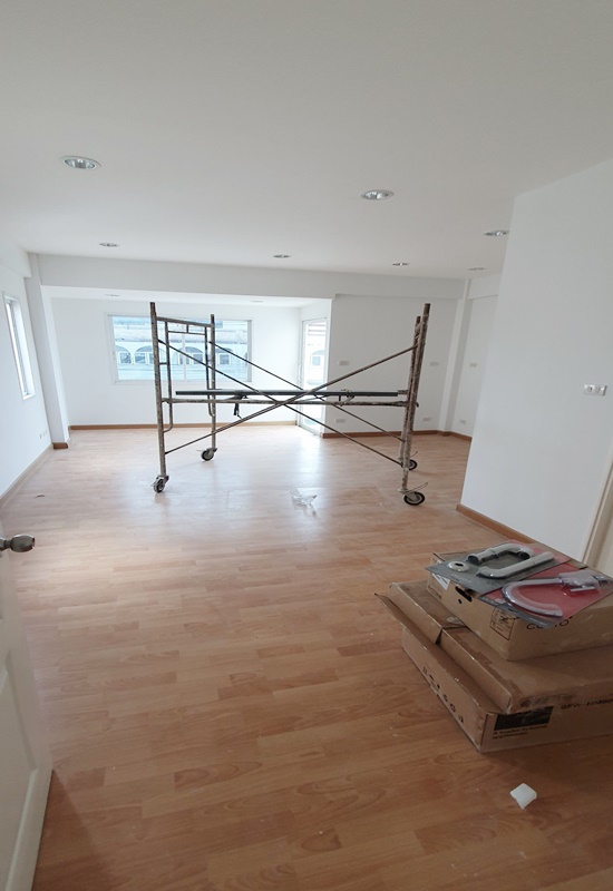 ขาย/ให้เช่าช็อปเฮ้าส์ 3 ชั้น ย่านจรัญสนิทวงศ์ เช่า 80,000 บ/ด ขาย 15 ล.