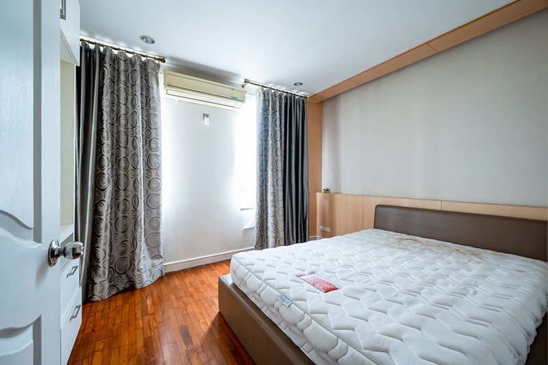 ให้เช่าทาวน์โฮม 4 ชั้น ย่านสุขุมวิท พื้นที่ 30 ตรว. 4 ห้องนอน เช่า 85,000 บ/ด