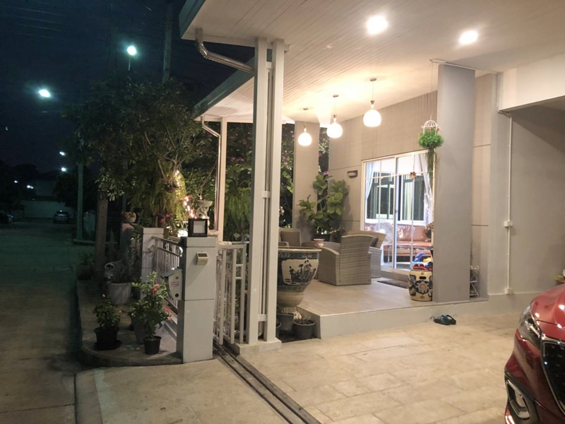 ขายบ้านเดียว 2 ชั้น ย่านราชพฤกษ์ พื้นที่ 39.9 ตรว. 3 ห้องนอน ขาย 5.8 ล้านบาท