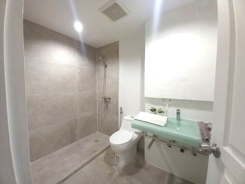 ให้เช่าคอนโด เดอะ วอเตอร์ฟอร์ด ไดมอนด์ พื้นที่ 121 ตรม. 3 ห้องนอน เช่า 65,000 บ/ด