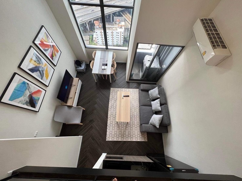 ให้เช่าคอนโด รามาดา พลาซ่า เรสซิเดนซ์ 42 ตร.ม. 1 ห้องนอน (ดูเพล็กซ์) เช่า 24,000 บ/ด