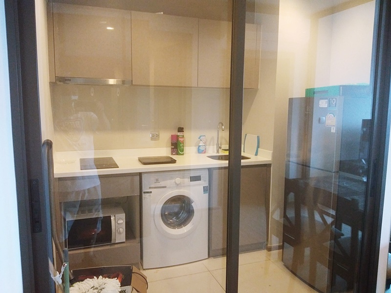 ให้เช่าคอนโด ไลฟ์ อโศก - พระราม 9 พื้นที่ 35 ตร.ม. 1 ห้องนอน เช่า 17,000 บ/ด