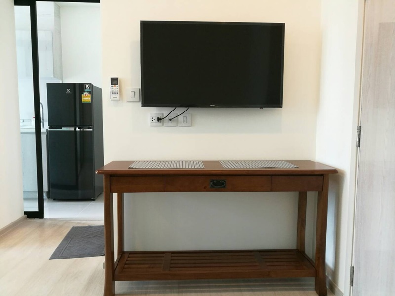 ให้เช่าคอนโดไลฟ์ อโศก พื้นที่ 30 ตร.ม. 1 ห้องนอน เช่า 16,500 บ/ด