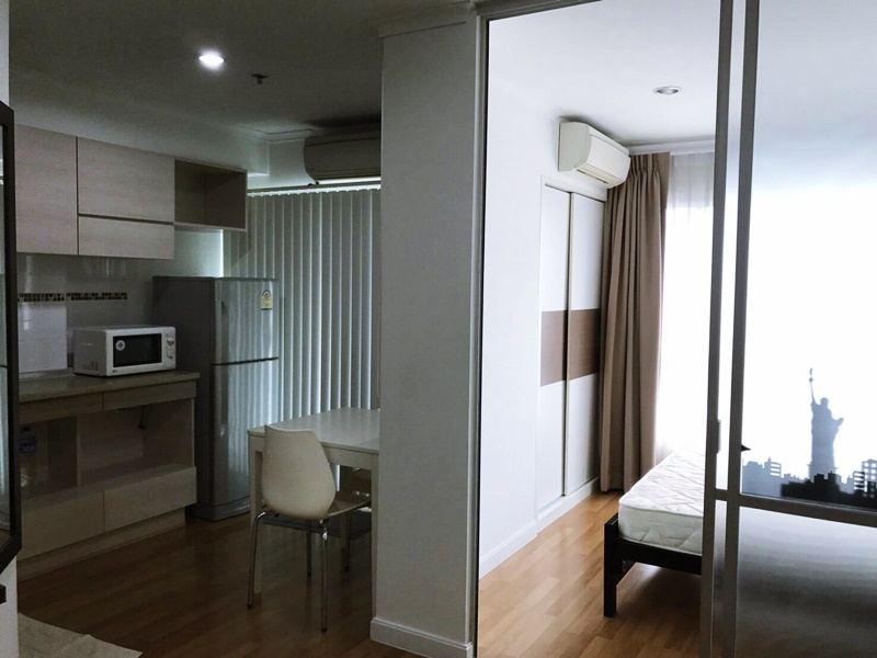 ให้เช่าคอนโด ลุมพินี เพลส รัชโยธิน พื้นที่ 28 ตร.ม. 1 ห้องนอน ให้เช่า 9,500 บ/ด