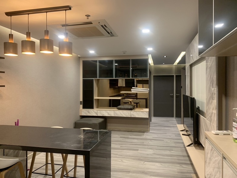 ให้เช่าคอนโด สเตท ทาวเวอร์ คอนโดมิเนียม พื้นที่ 68.23 ตรม. 2 ห้องนอน เช่า 31,000 บ/ด