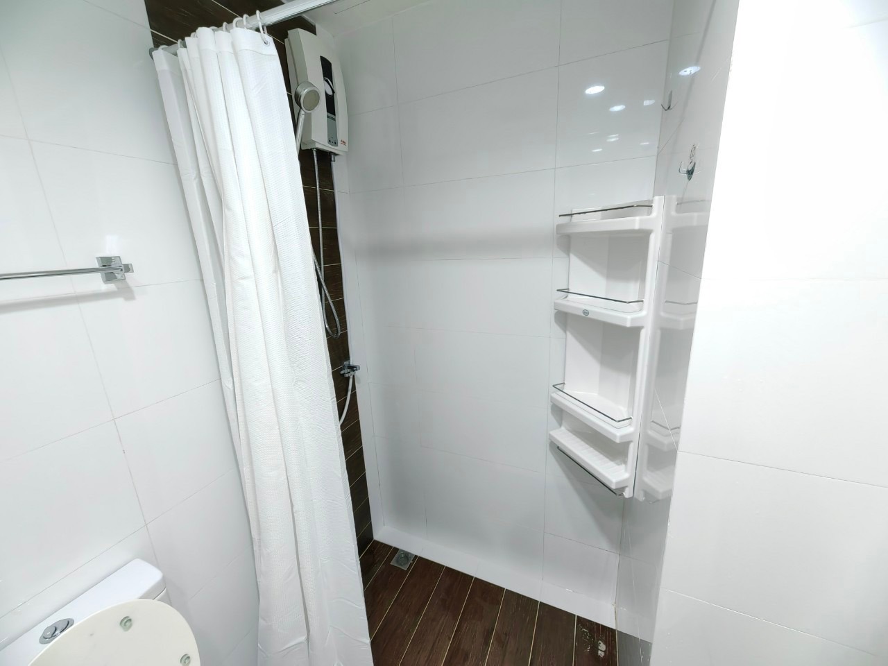 ให้เช่าคอนโด เอ สเปซ มี บางนา พื้นที่ 25 ตร.ม 1 ห้องนอน ราคา 8,500 บาท/เดือน