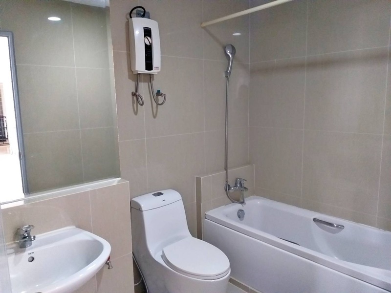 ให้เช่าคอนโด เดอะ วอเตอร์ฟอร์ด ไดมอนด์ 120 ตรม. 3 ห้องนอน เช่า 55,000 บ/ด