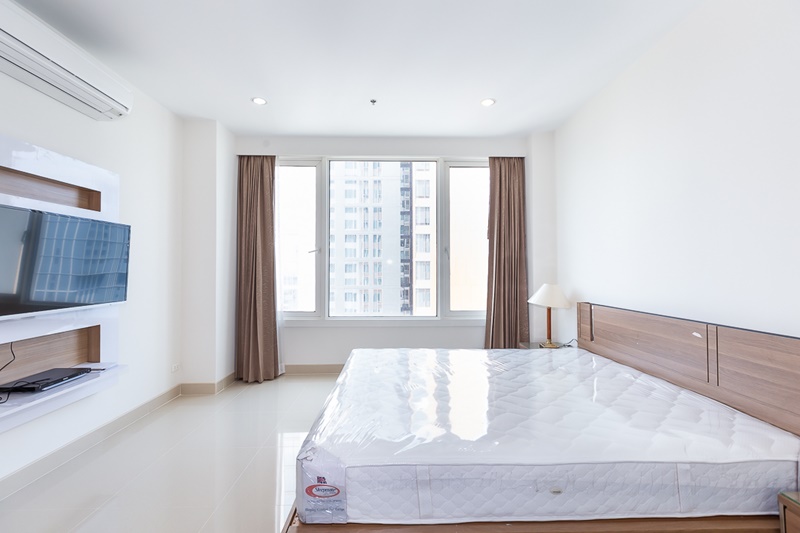 ให้เช่าคอนโด สิริ เรสซิเด้นซ์ พื้นที่ 140 ตร.ม. 3 ห้องนอน. เช่า 100,000 บ/ด