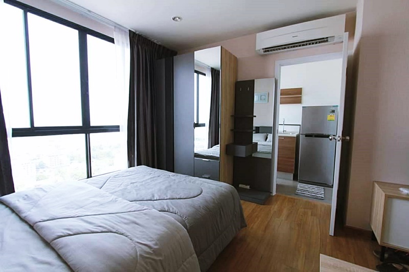 เช่าคอนโด เดอะ ทรี อินเตอร์เชนจ์ พื้นที่ 23 ตร.ม. สตูดิโอ เช่า 8,300 บาท/เดือน