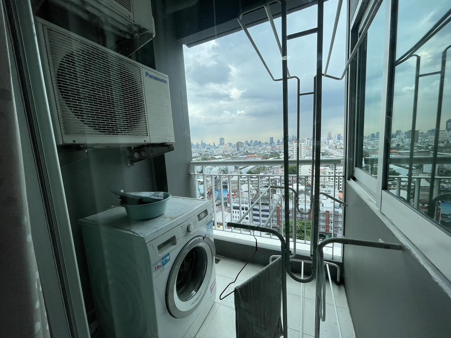 ให้เช่าคอนโด ไลฟ์ แอท รัชดา ห้วยขวาง พื้นที่ 42 ตร.ม. 1 ห้องนอน ราคา15,000 บาท/เดือน