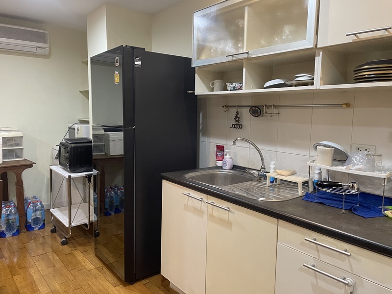 ให้เช่าคอนโด สเตท ทาวเวอร์ คอนโดมิเนียม พื้นที่ 136 ตรม. 2 ห้องนอน เช่า 50,000 บ/ด