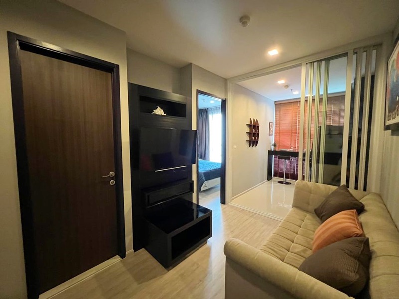 ให้เช่าคอนโด ริทึ่ม สุขุมวิท 44/1 พื้นที่ 35 ตร.ม. 1 ห้องนอน เช่า 25,000 บ/ด