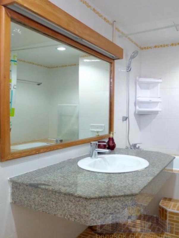 ให้เช่าคอนโด ดี.เอส. ทาวเวอร์ 2 สุขุมวิท 39 พื้นที่ 138 ตร.ม. 3 ห้องนอน เช่า 35,000 บ/ด