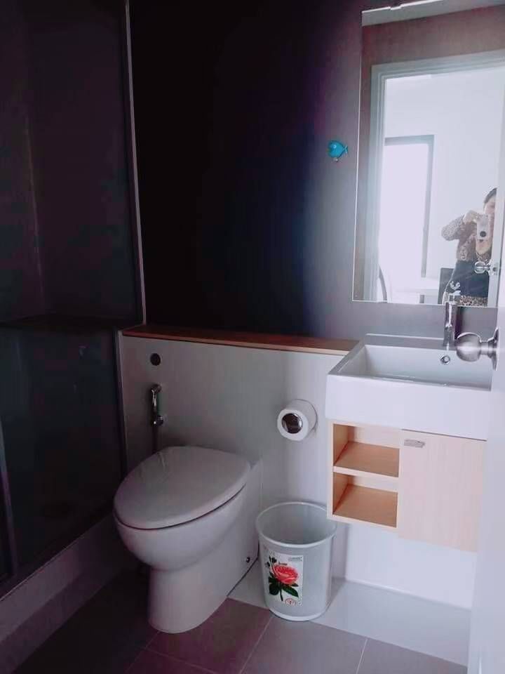 ให้เช่าคอนโด สกายไลน์ รัตนาธิเบศร์ พื้นที่ 23 ตร.ม. 1 ห้องนอน เช่า 8,000 บาทต่อเดือน