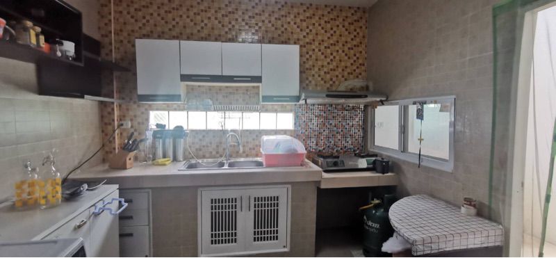 ขาย/ให้เช่าทาวน์โฮม ย่านวิภาวดี 20 พื้นที่ 26 ตรว. 5 ห้องนอน ขาย 7.5 ล้านบาท