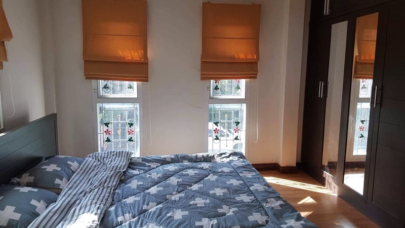 ให้เช่าบ้านเดี่ยว 2 ชั้น ย่านหทัยราษฎร์ 50 ตรว. 3 ห้องนอน เช่า 17,000 บ/ด