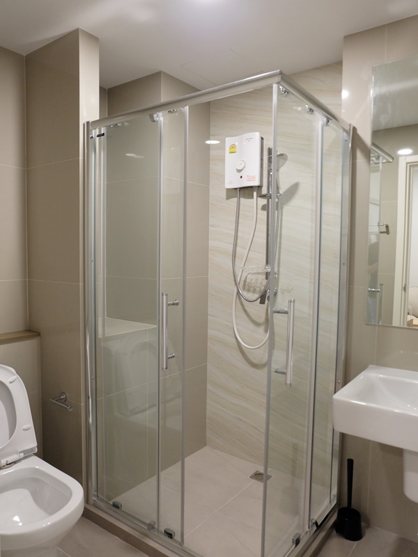 ให้เช่าคอนโด เดอะทรี สุขุมวิท 71-เอกมัย พื้นที่ 27 ตรม. 1 ห้องนอน เช่า 10,500 บาท/เดือน