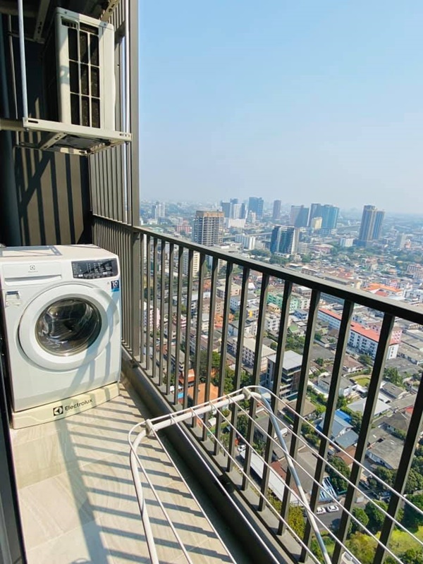 ให้เช่าคอนโด ซี เอกมัย พื้นที่ 30 ตร.ม. 1 ห้องนอน เช่า 18,000 บ/ด