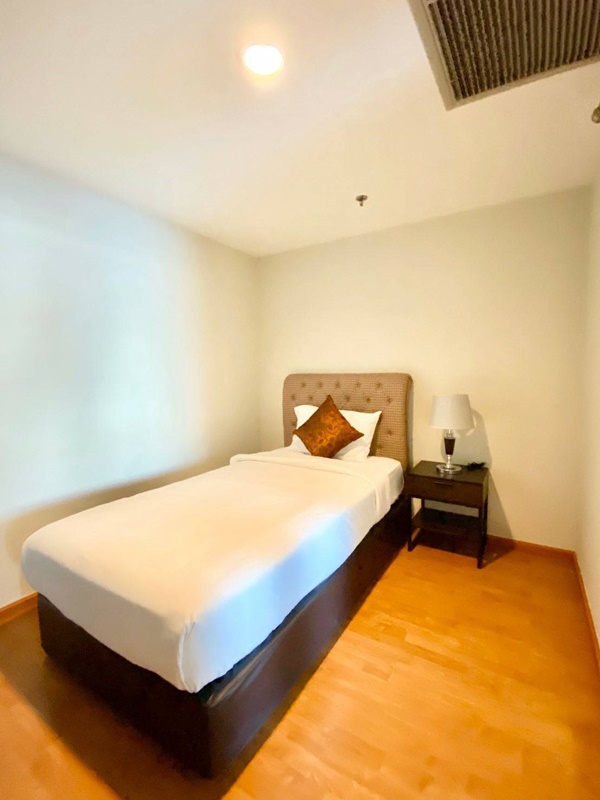 ให้เช่าคอนโด เดอะ แคปิตอล สุขุมวิท 30/1 พื้นที่ 92 ตร.ม. 2 ห้องนอน เช่า 27,000 บ/ด