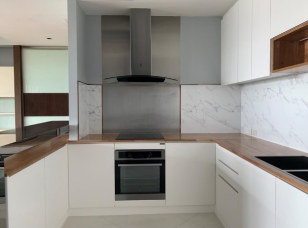 ให้เช่าคอนโด เดอะ เลค พื้นที่ 183 ตร.ม. 2 ห้องนอน เช่า 100,000 บ/ด