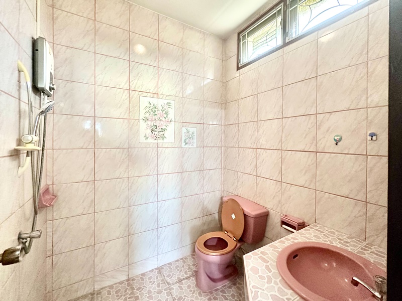 ให้เช่าบ้านเดี่ยว 2 ชั้น ย่านตลิ่งชัน 120 ตรว. 6 ห้องนอน เช่า 150,000 บ/ด