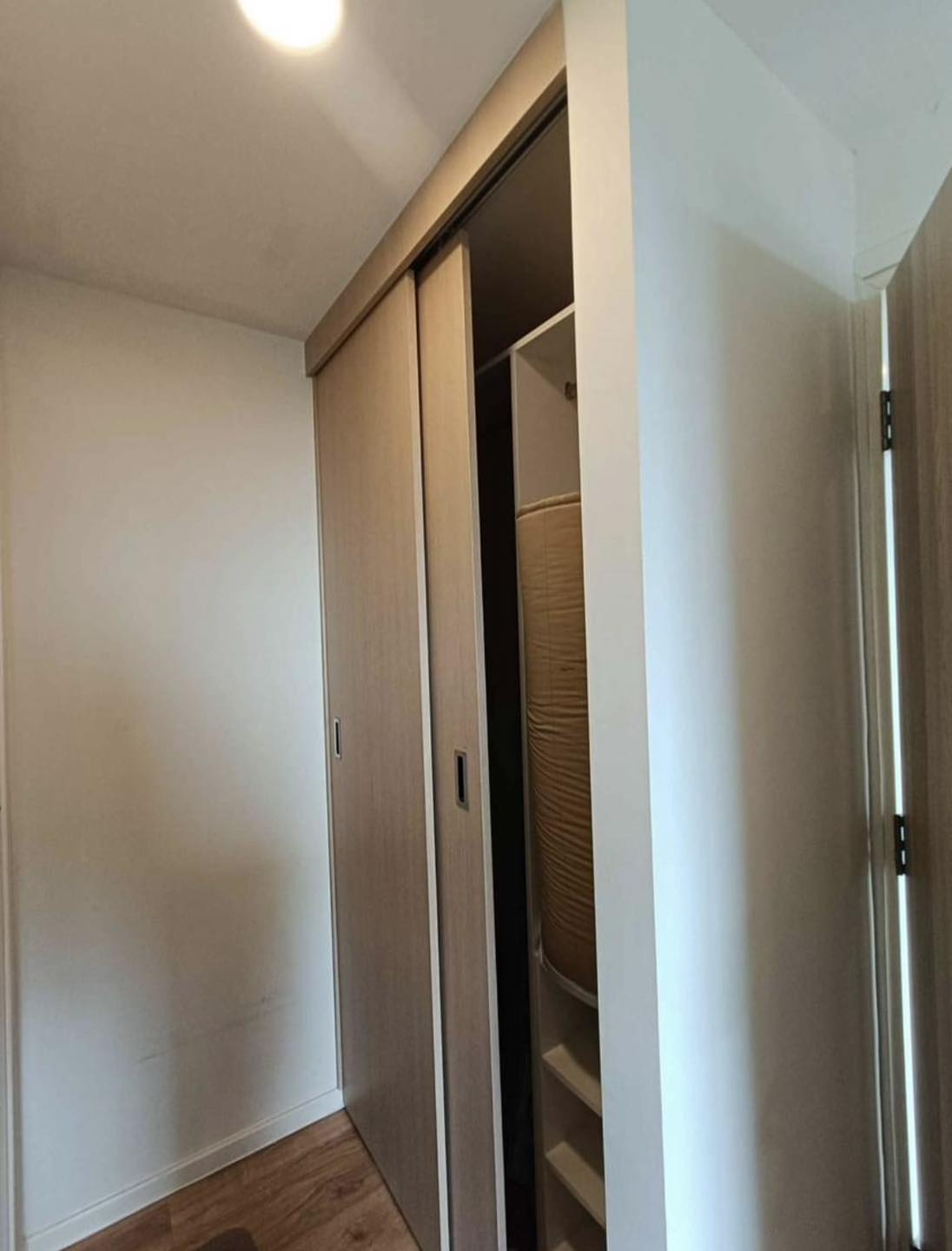 ให้เช่า โมเดิร์น คอนโด บางพลัด จรัญ79 พื้นที่ 26 ตร.ม 1 ห้องนอน ราคา 9,500 บาท/เดือน