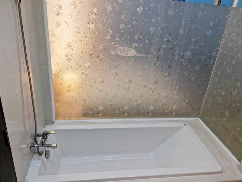 ขาย/ให้เช่า สกายวอล์ค คอนโด พื้นที่ 52 ตร.ม. 1 ห้องนอน เช่า 38,000 บ/ด ขาย 7.69 ล.