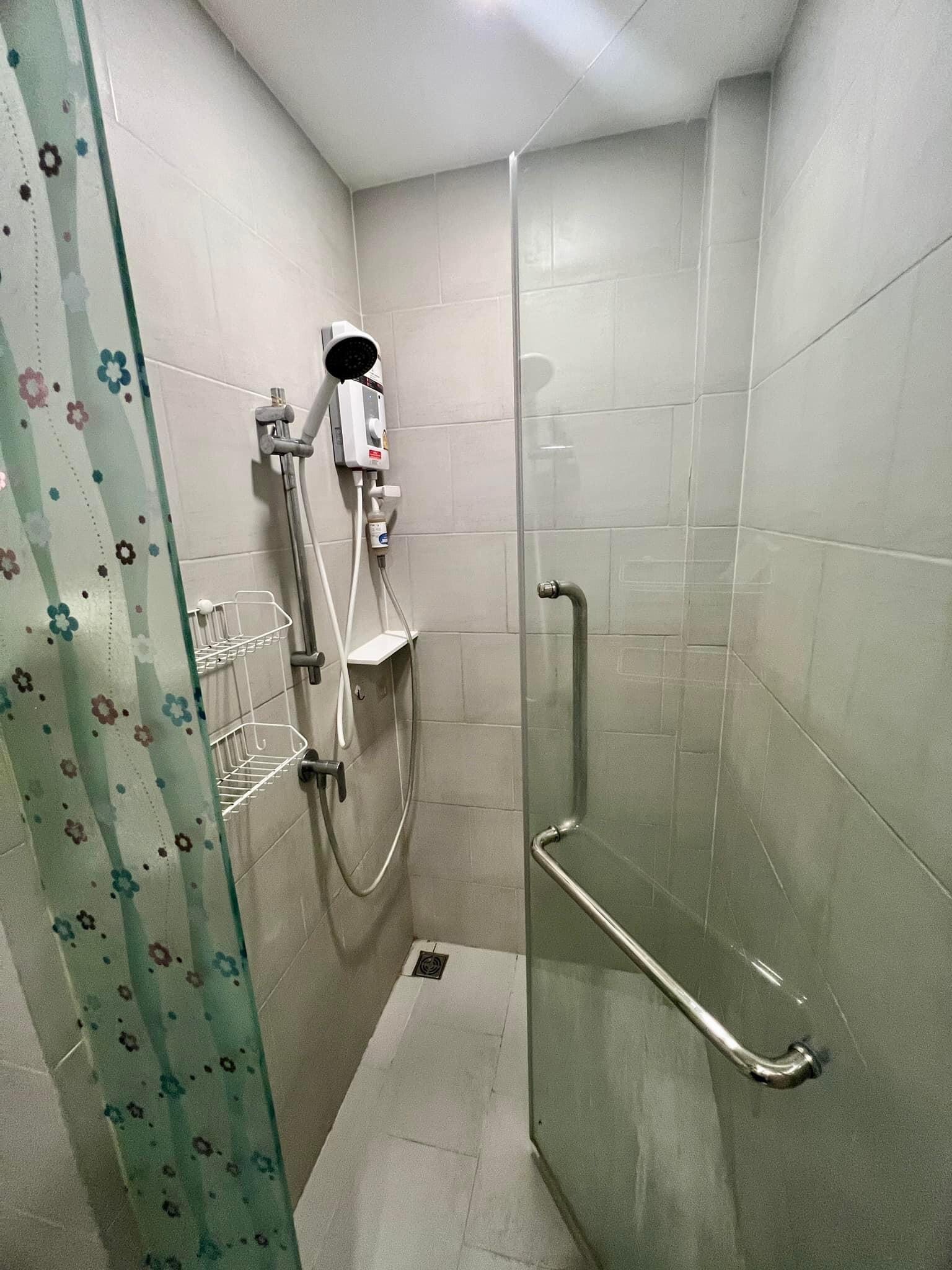 ให้เช่าคอนโด เดอ ลาพีส จรัญ 81 พื้นที่ 26 ตรม. 1 ห้องนอน ราคาเช่า 12,000 บาท/เดือน