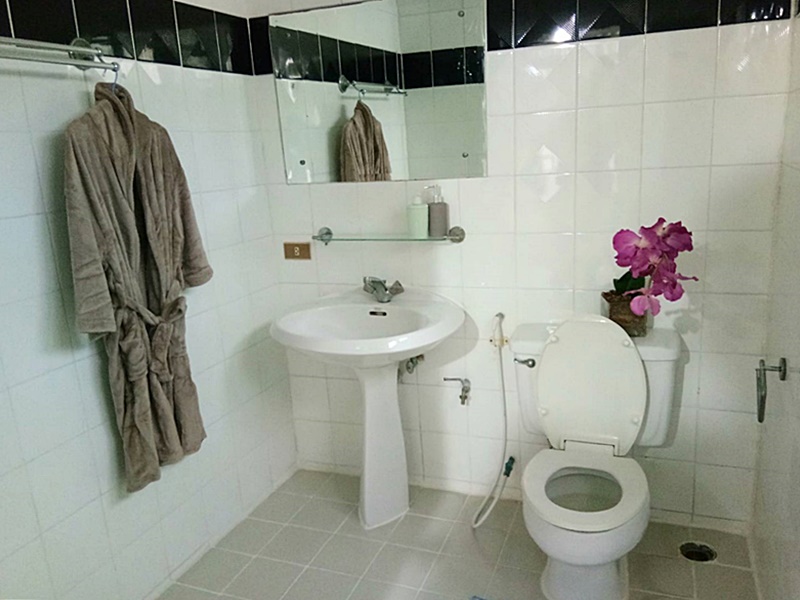 ให้เช่าคอนโด เดอะ วอเตอร์ฟอร์ด พาร์ค สุขุมวิท 53 177.2 ตร.ม. 3 ห้องนอน เช่า 49,000 บ/ด