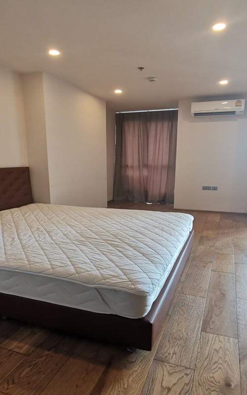 ให้เช่าคอนโด คิว ชิดลม-เพชรบุรี พื้นที่ 47 ตร.ม. 1 ห้องนอน เช่า 22,000 บ/ด