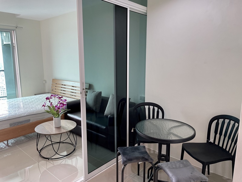 ให้เช่าคอนโด อัสสกาญจน์ เพลส ศรีนครินทร์ พื้นที่ 28.6 ตร.ม. 1 ห้องนอน เช่า 8,700 บ/ด