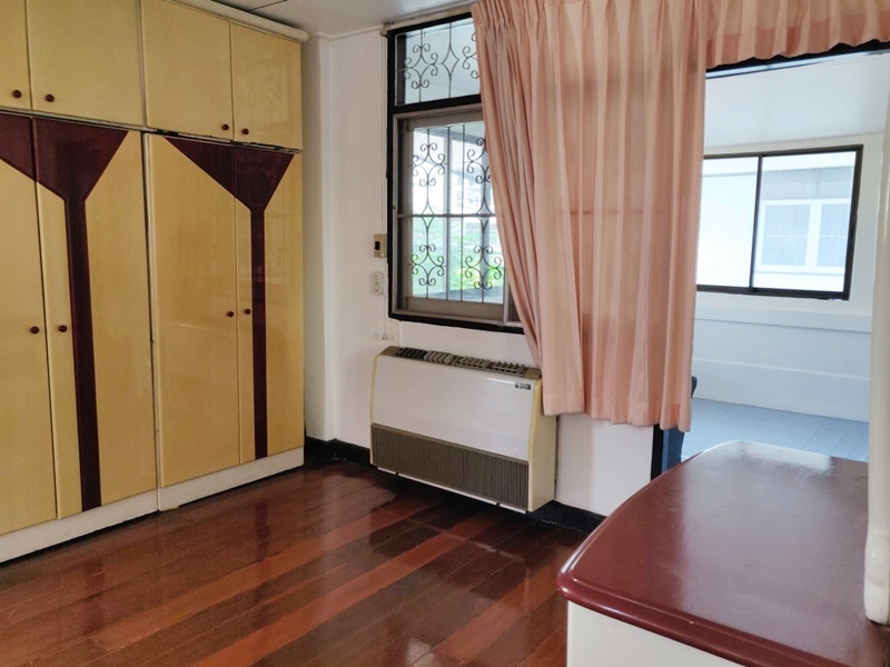 ให้เช่าบ้านเดี่ยว 2 ชั้น ย่านรัชดา พื้นที่ 60 ตรว. 3 ห้องนอน เช่า 60,000 บ/ด