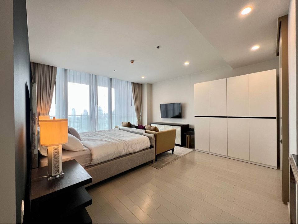 ให้เช่าคอนโด โนเบิล เพลินจิต 3 ห้องนอน Penthouse เช่า 190,000 บาท ต่อเดือน
