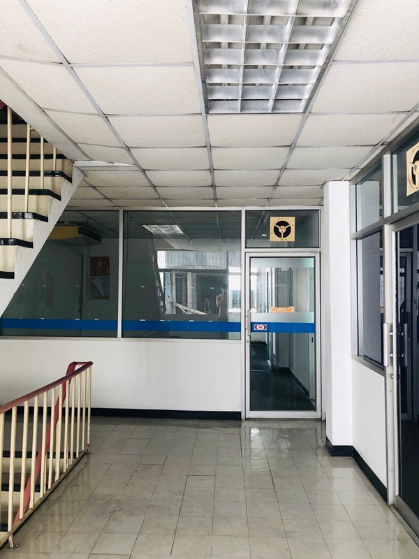 ขายอาคารพาณิชย์ 4.5 ชั้น ย่านรัชดา พื้นที่ 52 ตร.วา ขาย 35 ล้าน ลดเหลือ 25 ล้านบาท