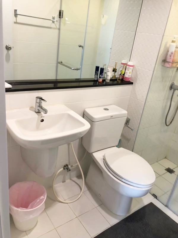 ขาย / เช่า เดอะ ทรี อินเตอร์เชนจ์ พื้นที่ 36 ตร.ม. 1 ห้องนอน ขาย 2.85 ล้านบาท เช่า 12,000 บาท