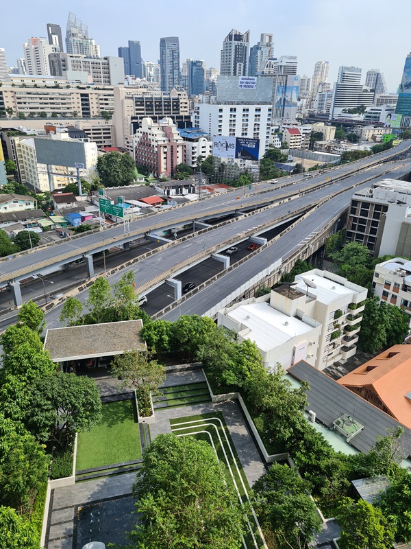 ขาย คอนโด ไลฟ์ วัน ไวร์เลส พื้นที่ 28.29 ตร.ม. สตูดิโอ ขาย 4.75 ล้านบาท