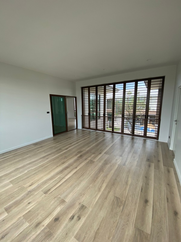 ขาย/ให้เช่าบ้านเดี่ยว 2 ชั้น ย่านบางกะปิ 77 ตรว. 4 ห้องนอน เช่า 300,000 บ/ด ขาย 32 ล.