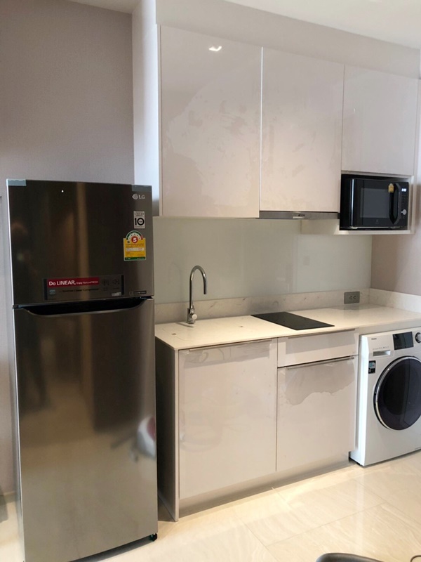 ให้เช่าคอนโด แอชตัน สีลม พื้นที่ 49.5 ตร.ม. 1 ห้องนอน เช่า 40,000 บ/ด