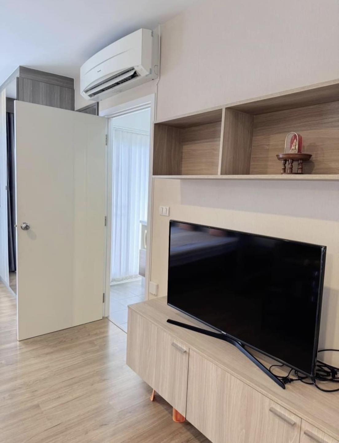 TD-M5.1 ให้เช่าคอนโด เดอะ ทรี อินเตอร์เชนจ์ พื้นที่ 31 ตร.ม. 1 ห้องนอน เช่า 9,000 บ/ด