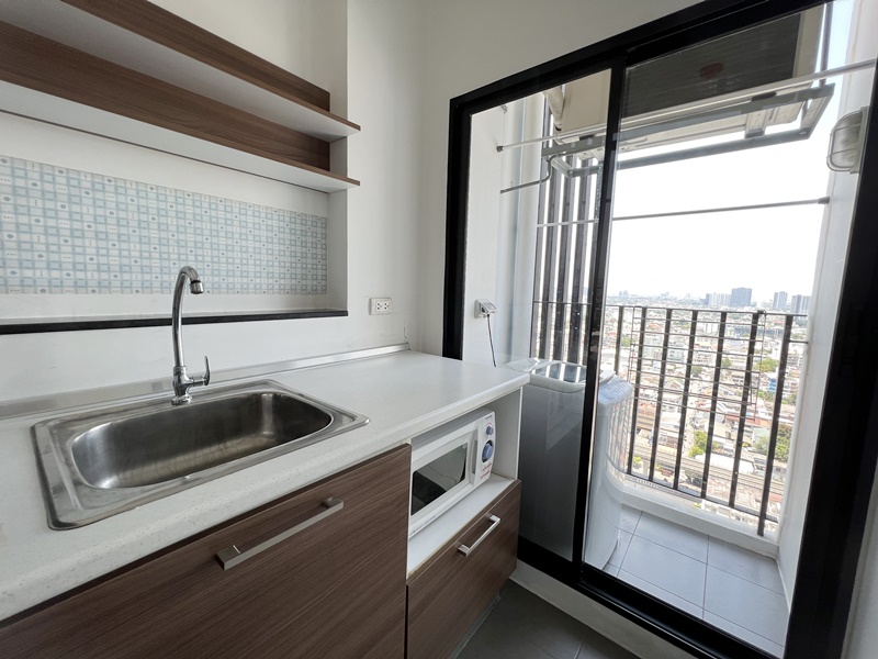 ขาย/ให้เช่า เดอะ ทรี อินเตอร์เชนจ์ 23 ตร.ม. ห้องคูเปอร์ เช่า 7,600 บ/ด ขาย 1.85 ล้าน